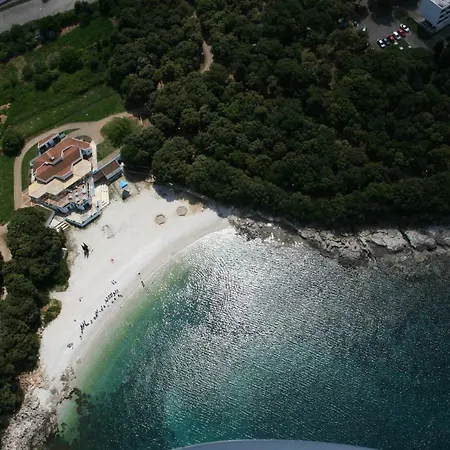 Petrinic V Lägenhet Pula