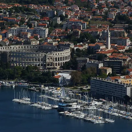 Petrinic V Apartamento *