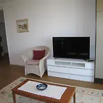 Apartment Petrinic V *