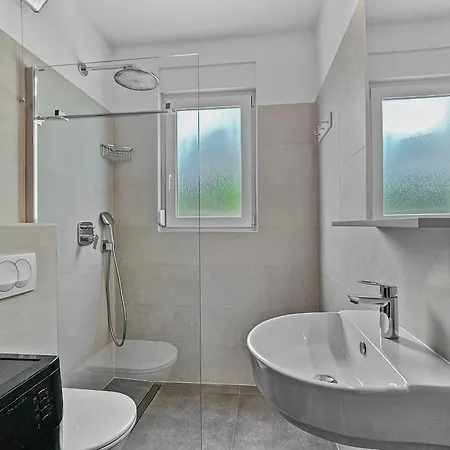 Apartment Petrinic V