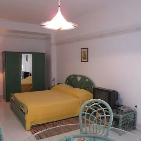 Petrinic V Apartmán *