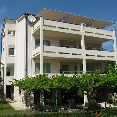 Apartment Petrinic V Pula