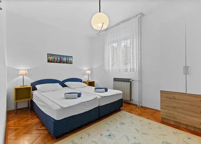 Petrinic V Apartment Pula