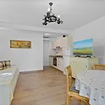 Апартаменты Petrinic V *